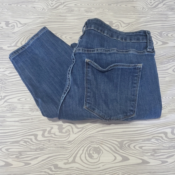 Gap Skinny Jeans - Picture 2 of 5